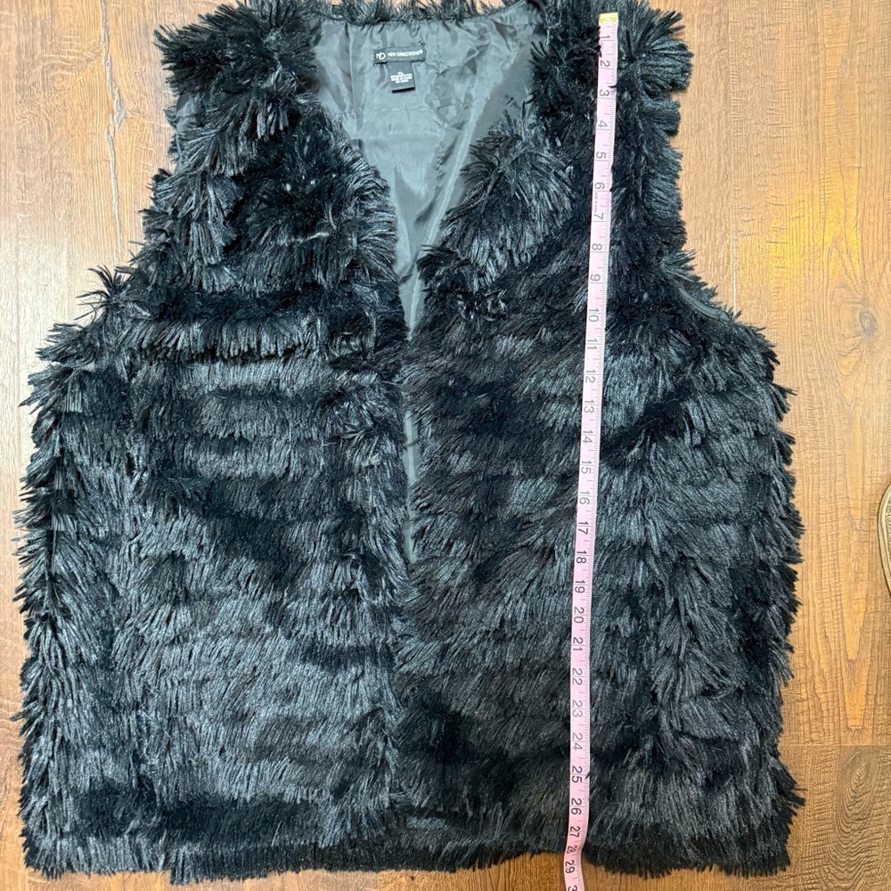 New Directions Black Faux Fur Vest – Soft Textured Layering Piece XL - women’s - Picture 5 of 6